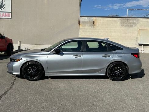 Used 2025 Honda Civic Sport image 3