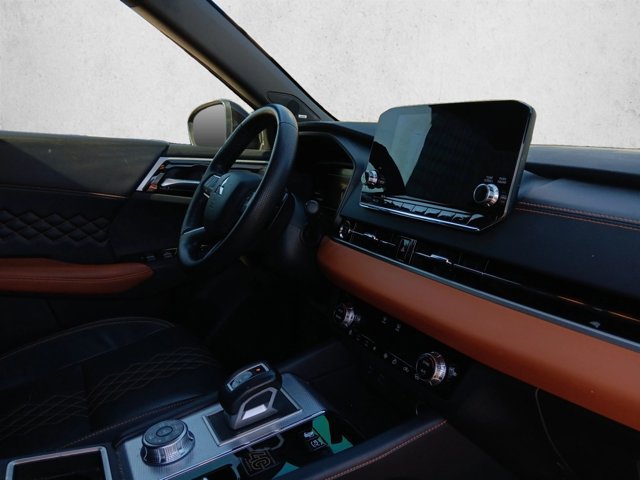 Used 2023 Mitsubishi Outlander SEL 40th Anniversary AWD/4WD image 19