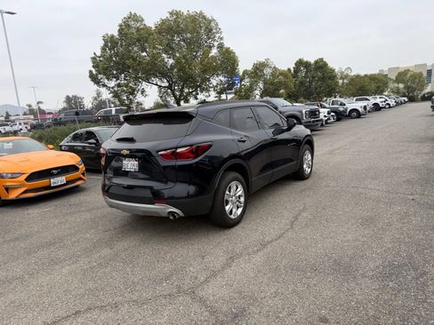 Used 2021 Chevrolet Blazer LT FWD image 3