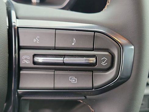 New 2026 GMC Canyon AT4 AWD/4WD image 18