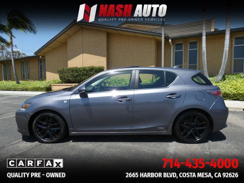 Used 2015 Lexus CT 200h w/ Navigation Package FWD image 12