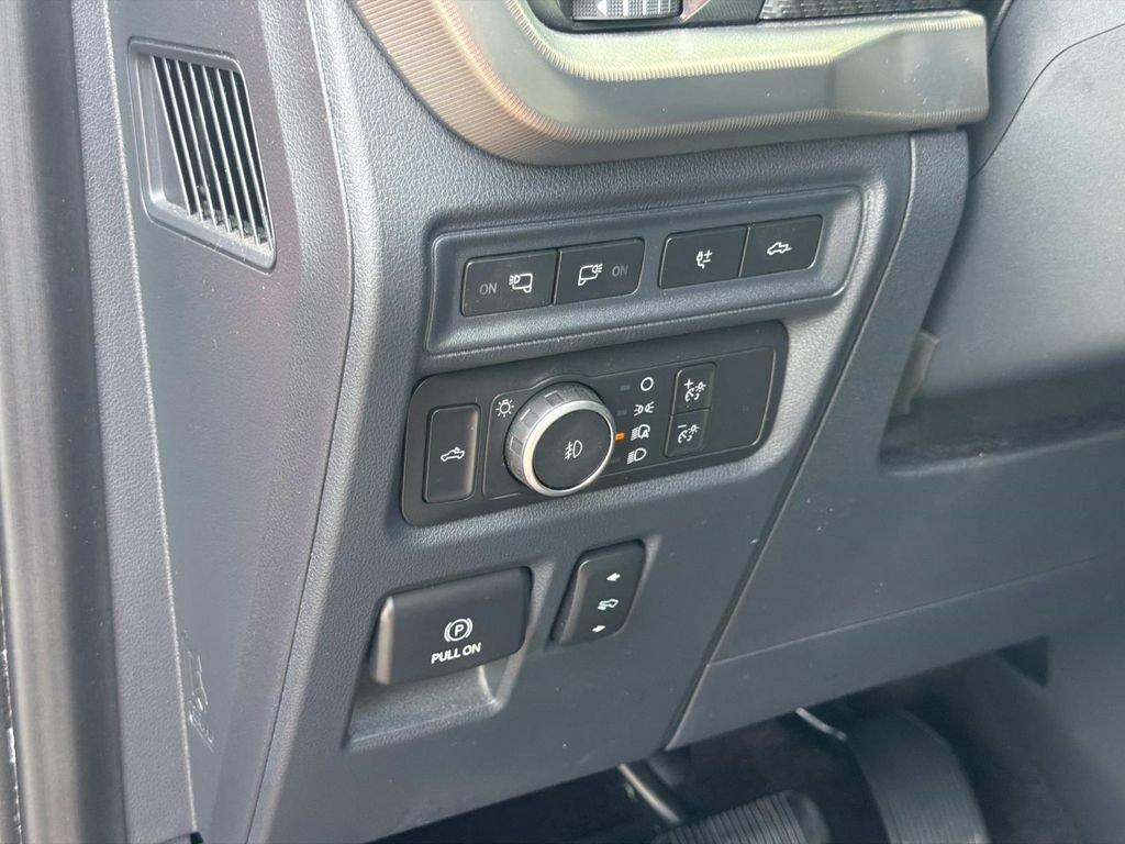Used 2021 Ford F150 Raptor w/ Equipment Group 801A High AWD/4WD image 25