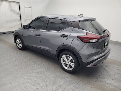 Used 2021 Nissan Kicks S image 3