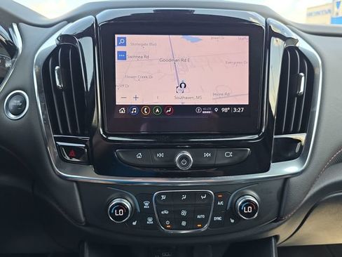 Used 2023 Chevrolet Traverse RS AWD/4WD image 23