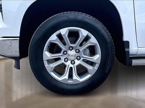 New 2026 Chevrolet Silverado 1500 LTZ w/ LTZ Premium Package AWD/4WD image 11