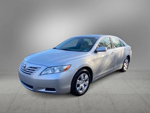 Used 2008 Toyota Camry LE image 1