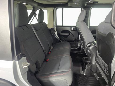 Used 2024 Jeep Wrangler Unlimited Rubicon AWD/4WD image 40