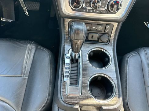 Used 2017 GMC Acadia Limited SLT image 34