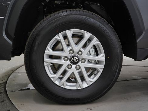 Used 2025 Toyota Tundra SR5 image 30