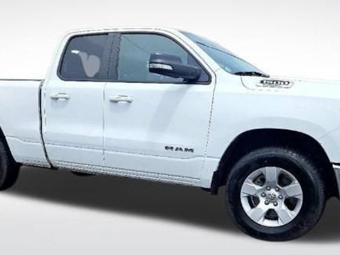 Used 2022 RAM 1500 Big Horn AWD/4WD image 2