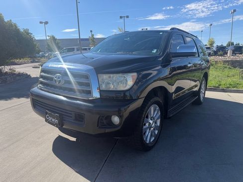 Used 2016 Toyota Sequoia Platinum AWD/4WD image 3