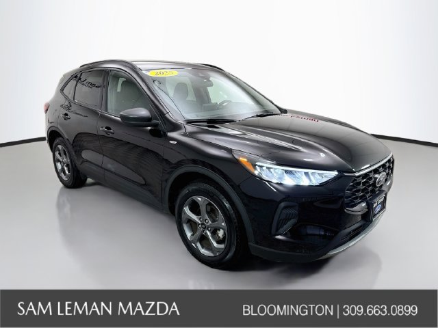 Used 2025 Ford Escape ST-Line AWD/4WD image 1