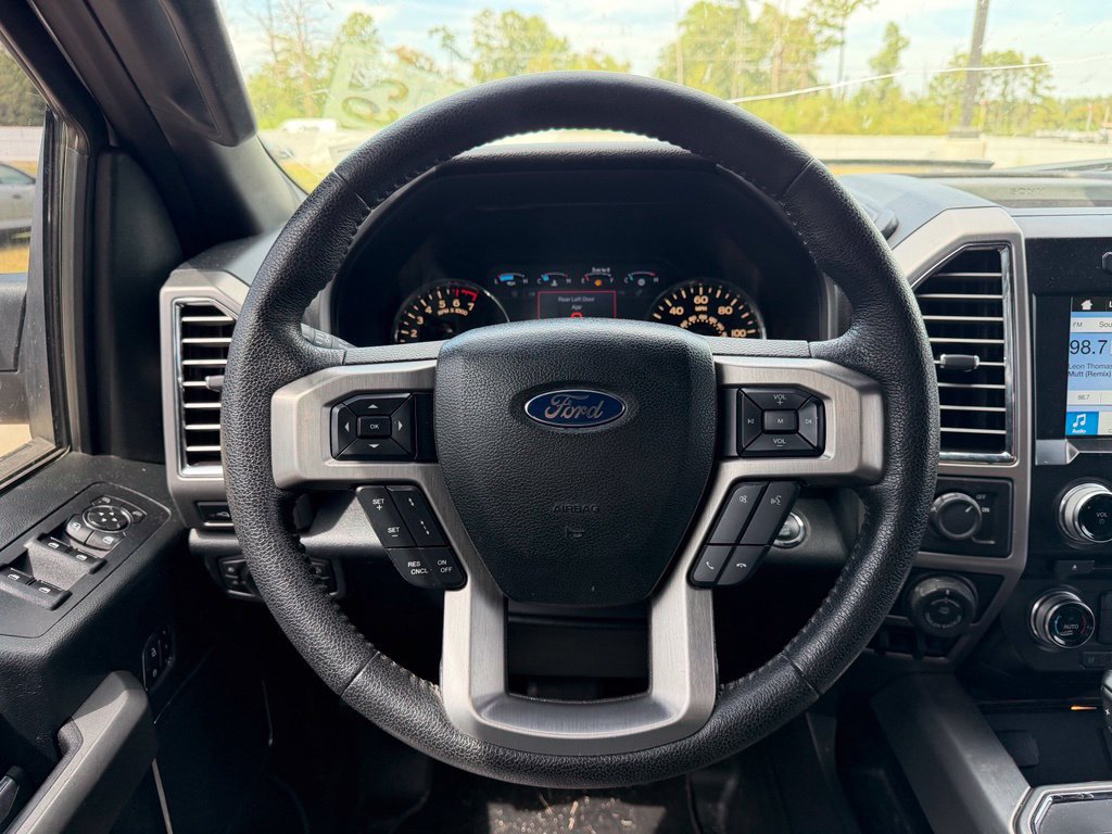 Used 2016 Ford F150 Platinum w/ Equipment Group 701A Luxury RWD image 15
