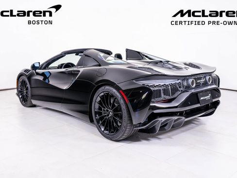 Used 2025 McLaren Artura Spider image 5