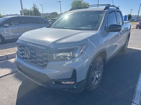 Used 2024 Honda Ridgeline TrailSport image 4