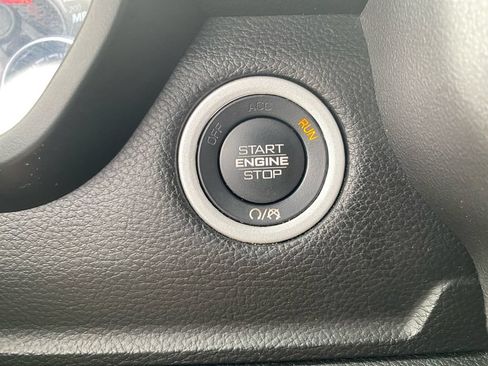 Used 2023 RAM 1500 Big Horn AWD/4WD image 17