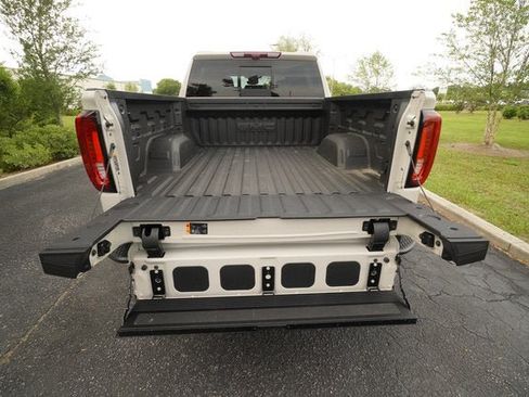 New 2026 GMC Sierra 1500 Denali w/ Denali Reserve Package AWD/4WD image 12