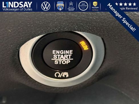 Used 2019 Chrysler Pacifica Limited w/ Advanced Safetytec Group image 24