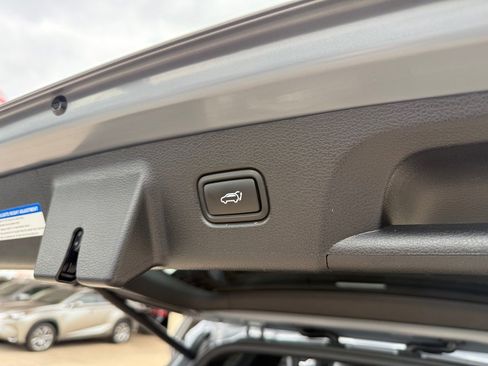 Used 2020 Hyundai Palisade Limited FWD image 33