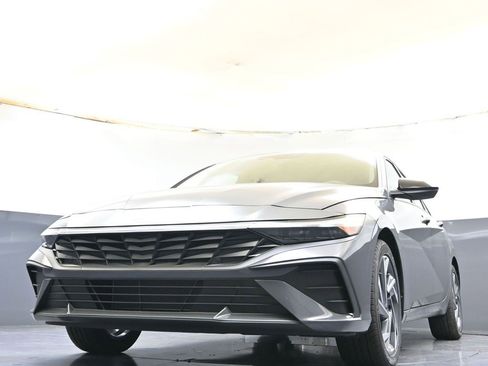 New 2025 Hyundai Elantra Sport image 34