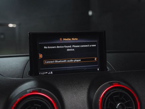 Used 2020 Audi RS 3 w/ Navigation Package image 60