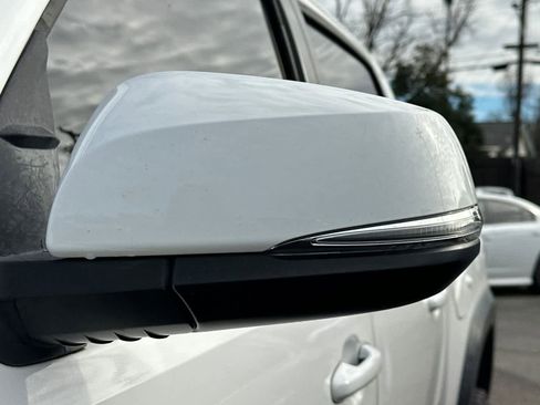 Used 2019 Toyota Tacoma TRD Off-Road image 20