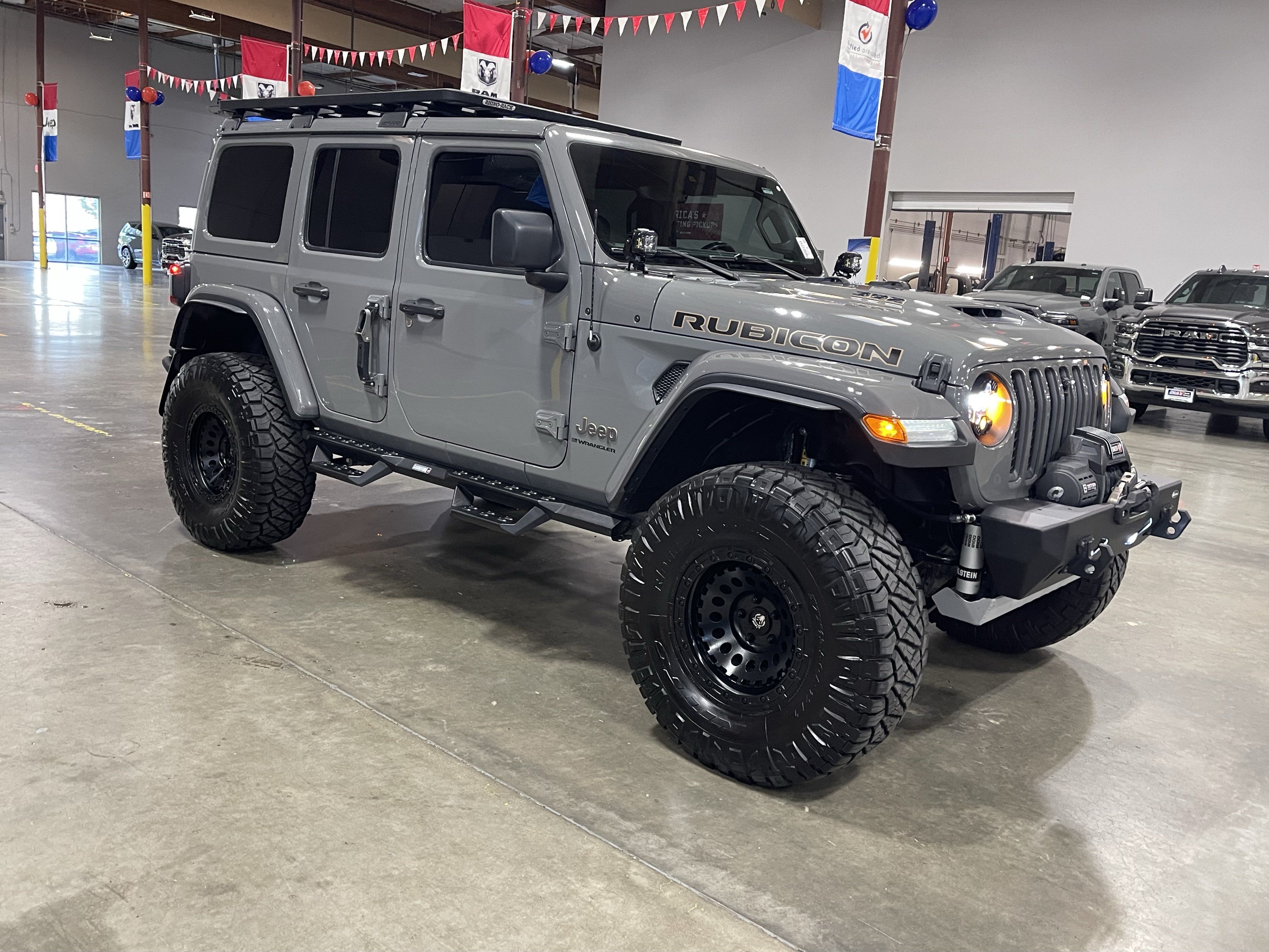 Used 2023 Jeep Wrangler Unlimited Rubicon 392 w/ Xtreme Recon 35" Tire Package AWD/4WD image 7