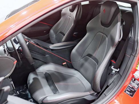 Used 2021 Ferrari Roma RWD image 28