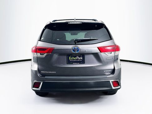 Used 2019 Toyota Highlander Limited Platinum w/ Carpet Mat Package (TMS) AWD/4WD image 7