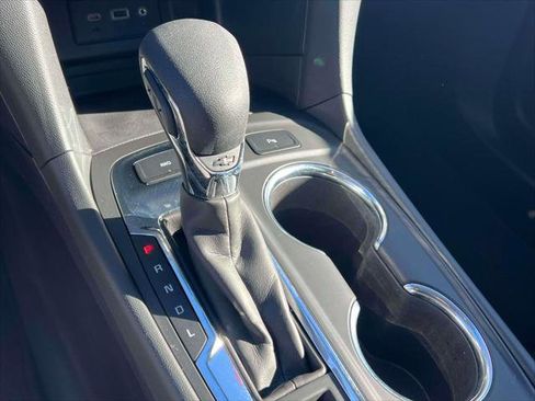 Used 2023 Chevrolet Equinox LT image 27