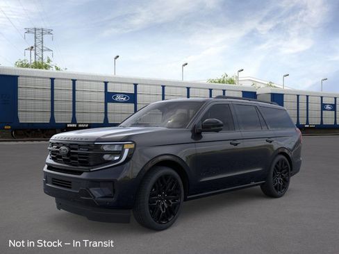 New 2026 Ford Expedition Platinum image 2