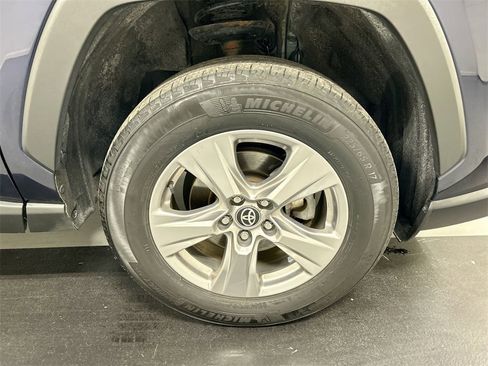 Used 2023 Toyota RAV4 XLE w/ Convenience Package image 8