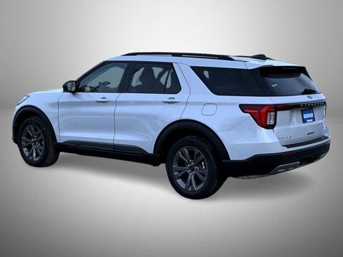 New 2026 Ford Explorer Active w/ Active Comfort Package image 7