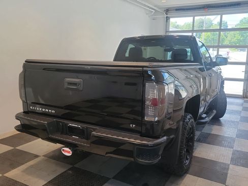 Used 2018 Chevrolet Silverado 1500 LT w/ LT Convenience Package AWD/4WD image 6