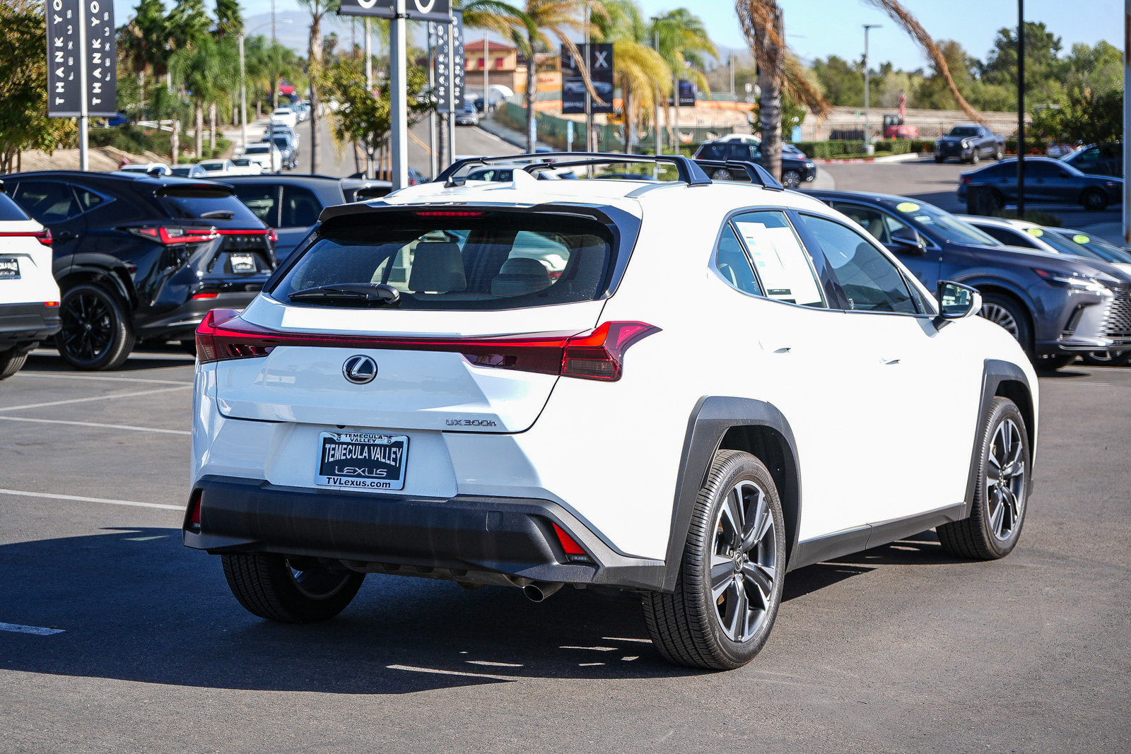 Certified 2026 Lexus UX 300h FWD image 7
