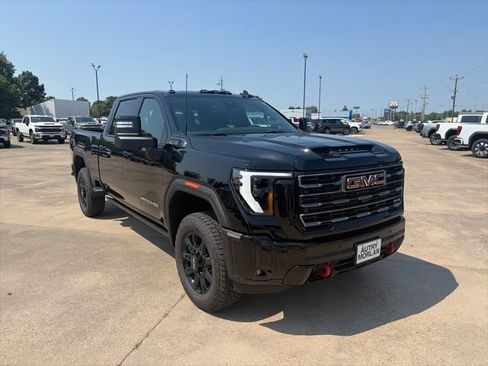 New 2026 GMC Sierra 2500 AT4 w/ AT4 Premium Plus Package AWD/4WD image 8