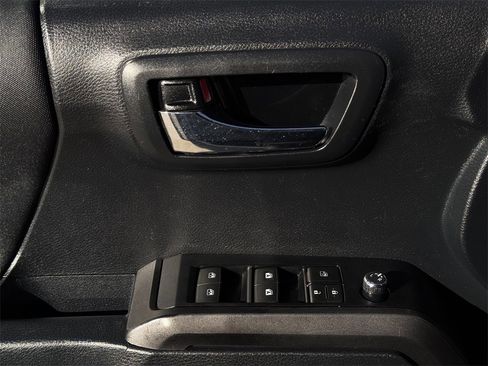 Used 2017 Toyota Tacoma TRD Pro image 26