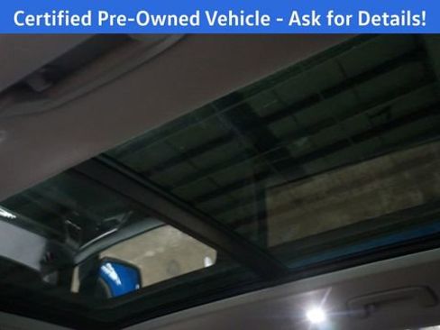 Certified 2025 Volkswagen Taos SE AWD/4WD image 33