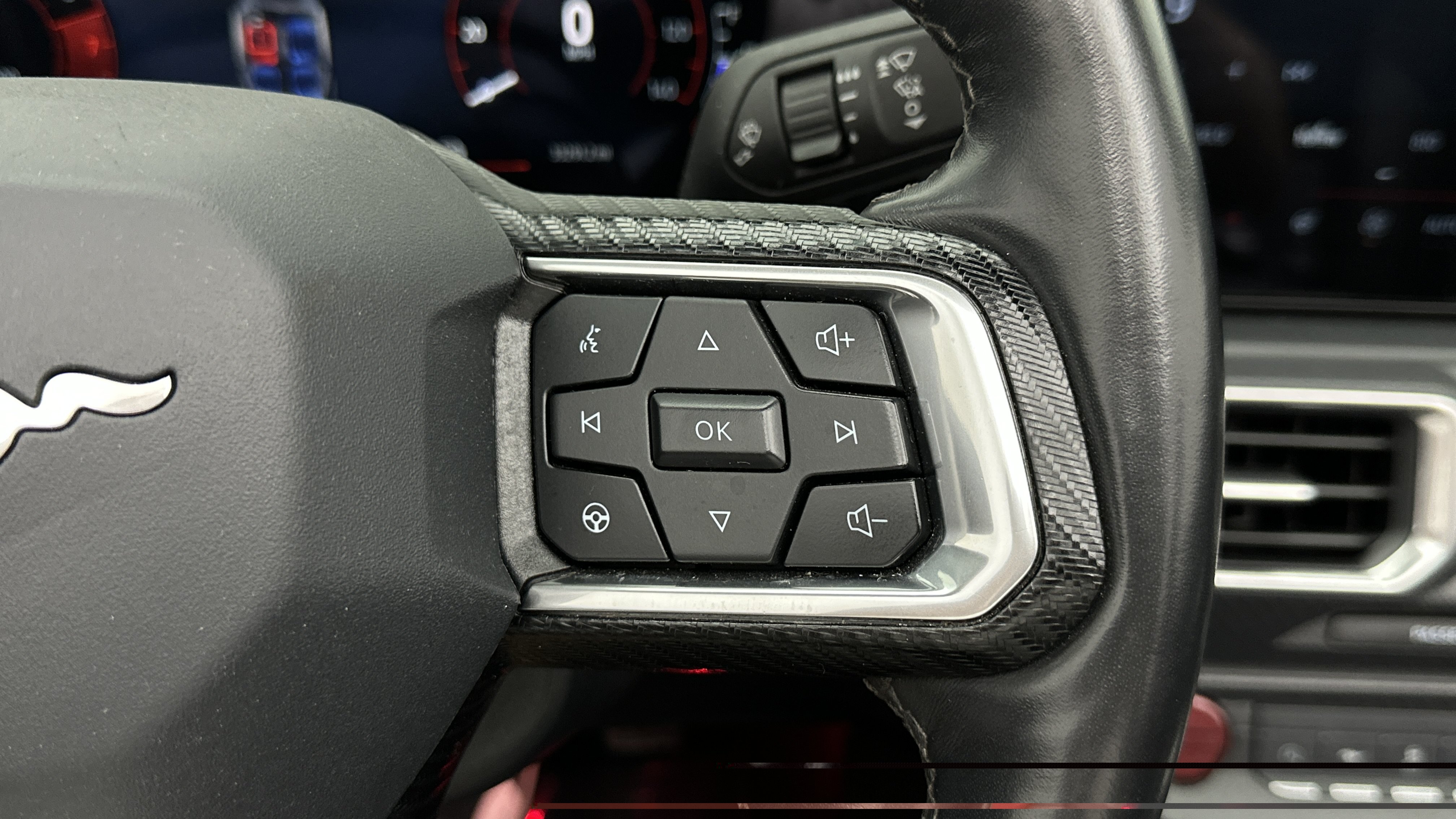 Used 2025 Ford Mustang Premium RWD image 23