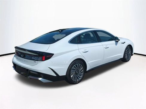 New 2026 Hyundai Sonata Limited FWD image 5