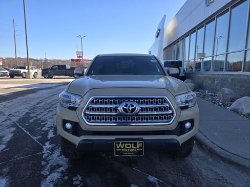 Used 2016 Toyota Tacoma TRD Off-Road w/ Towing Package image 4