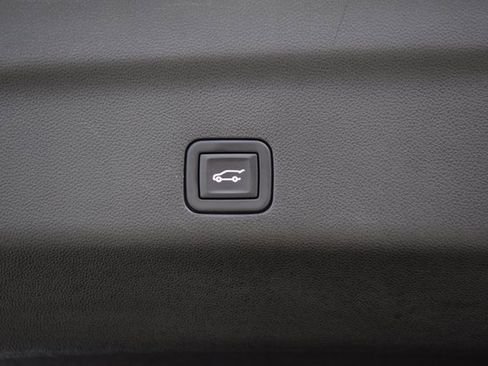 Used 2023 Cadillac Escalade Sport w/ LPO, ONYX Package image 27