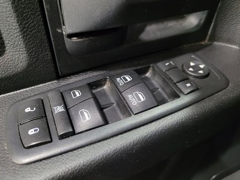 Used 2017 RAM 1500 Express AWD/4WD image 27