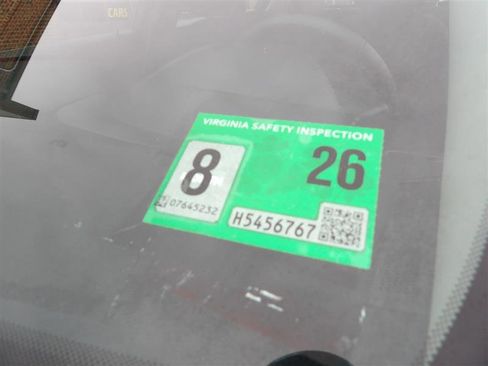 Used 2018 Chevrolet Cruze LT w/ Convenience Package image 24