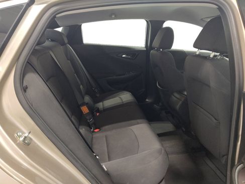 Used 2022 Chevrolet Malibu LS FWD image 19