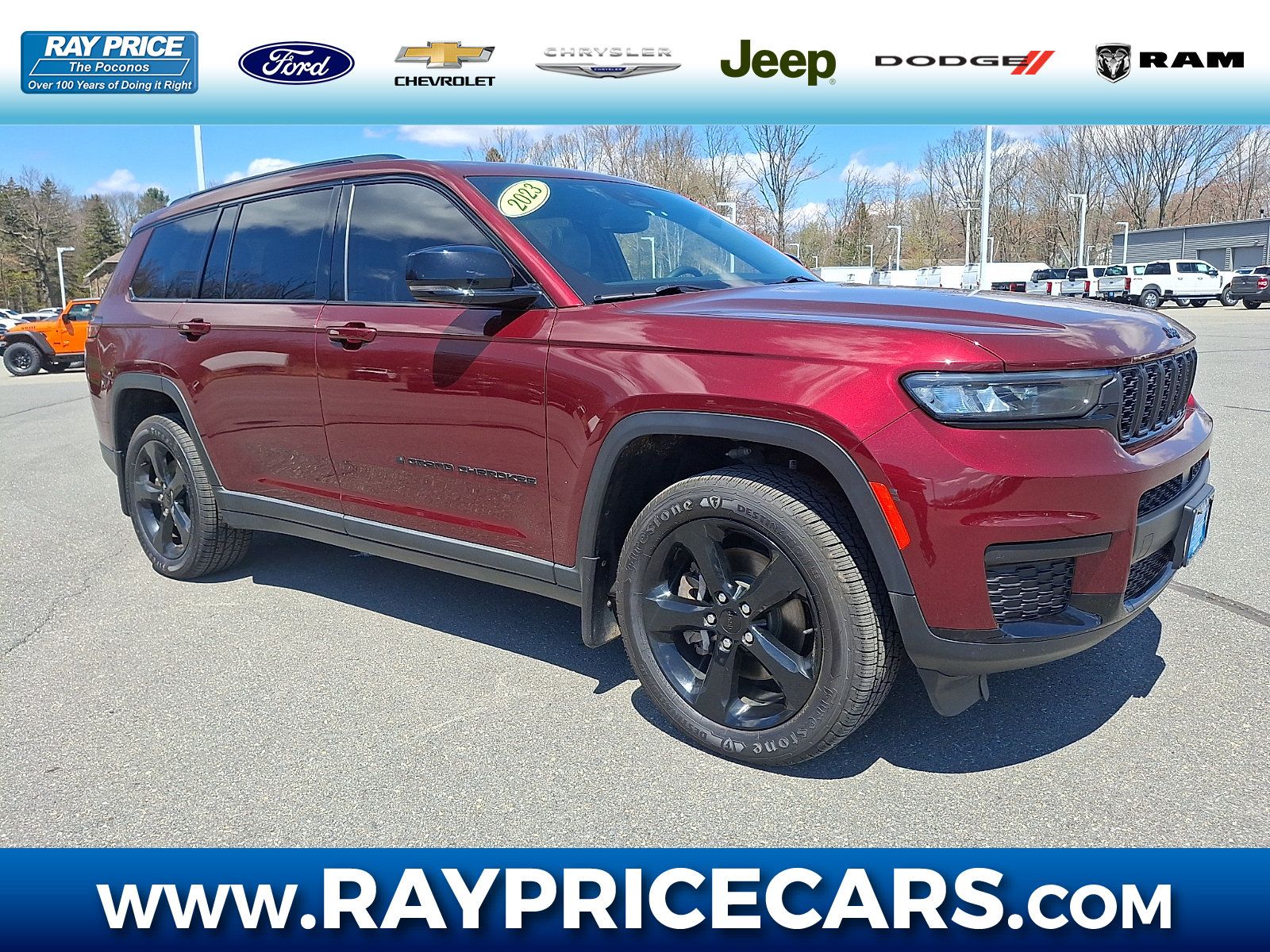 Used 2023 Jeep Grand Cherokee L Laredo AWD/4WD image 1