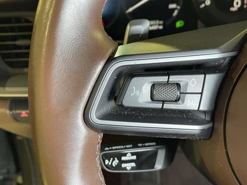 Certified 2022 Porsche 911 Carrera RWD image 36