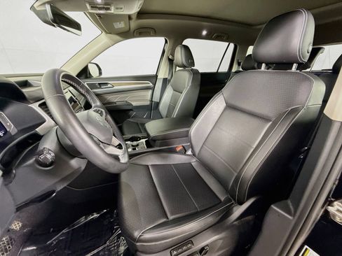 Certified 2023 Volkswagen Atlas SEL AWD/4WD image 5