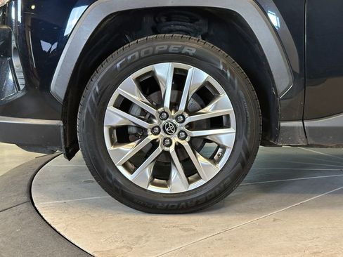 Used 2019 Toyota RAV4 Limited w/ Advanced Technology Package AWD/4WD image 25
