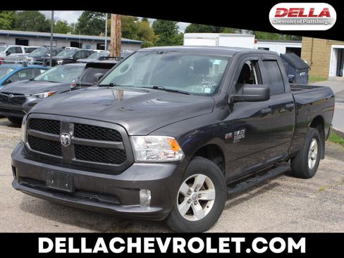 Used 2019 RAM 1500 Express AWD/4WD image 1